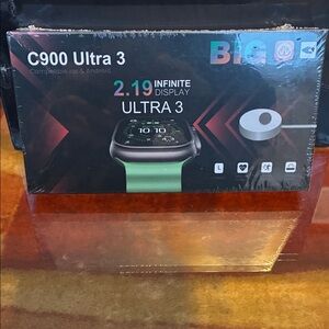 C900 Ultra 3 Smartwatch with Green Band